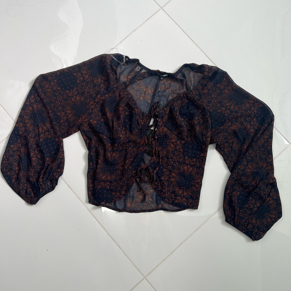 FASHIONNOVA long sleeve crop top